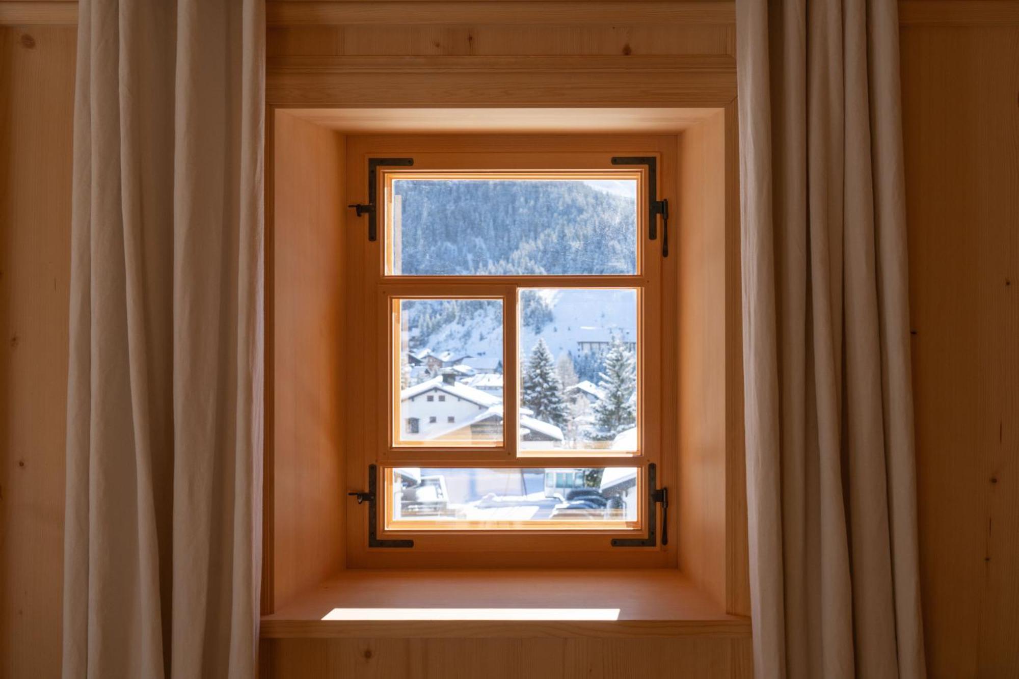 Hotel Almhof Schneider Lech am Arlberg Pokoj fotografie