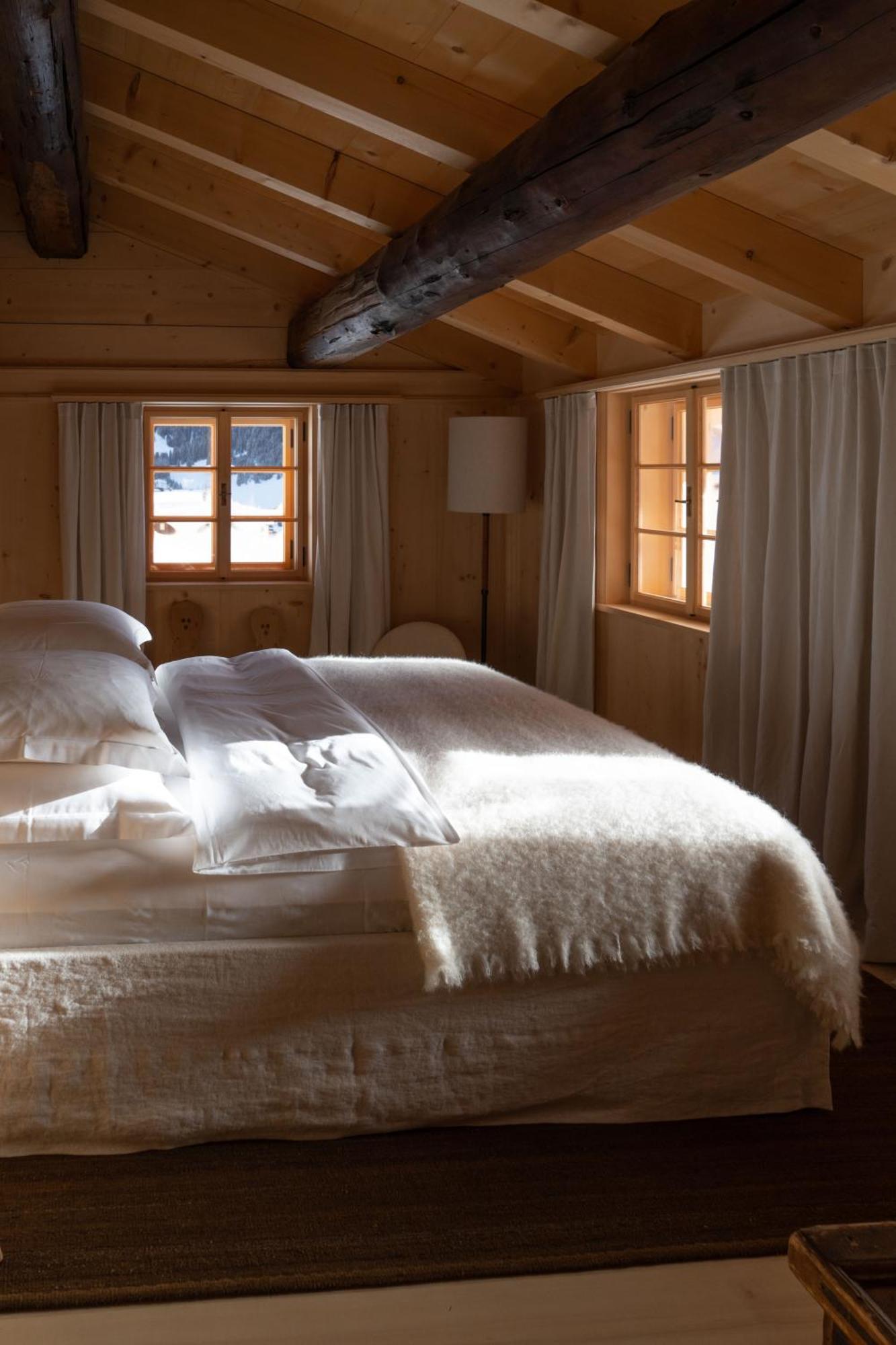 Hotel Almhof Schneider Lech am Arlberg Pokoj fotografie
